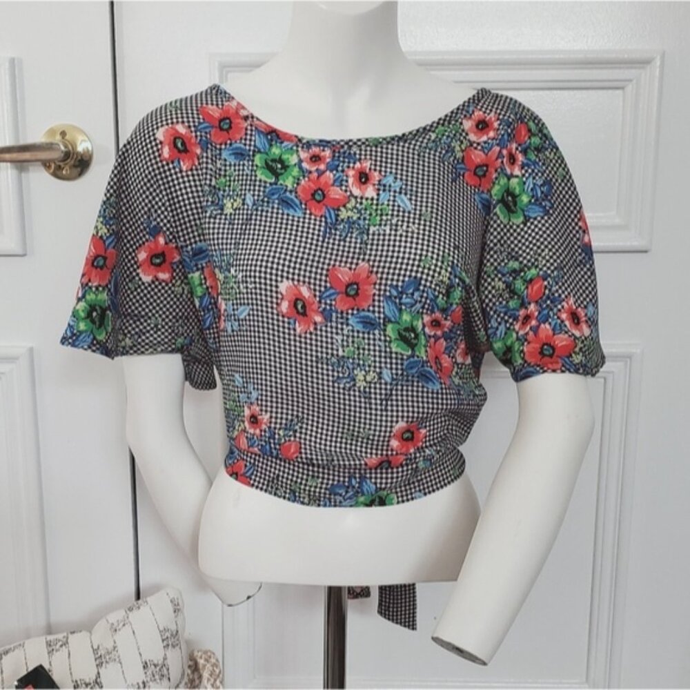 Betsey Johnson Vintage Gingham Floral Tie Back Kimono Raglan Sleeved Top- NWT